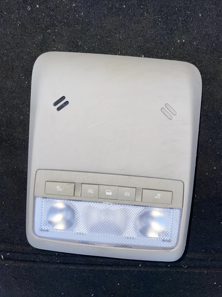 2017 - 2020 BUICK ENCORE FRONT UPPER ROOF OVERHEAD DOME READING LIGHT LAMP OEM - Image 3 of 3