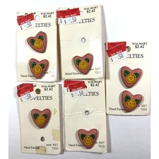 Le Bouton Novelties - 7 Heart Hand Painted Removable Shank Buttons 7/8" vn 
