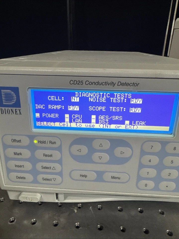 Detector de conductividad Dionex CD25A - Pasa todas las pruebas automáticas Foto 3 de 4