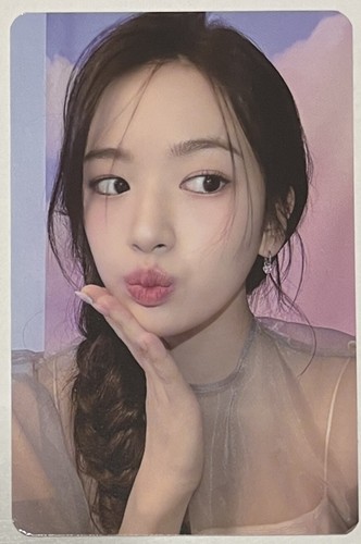 YUJIN IVE x CLIO 100% Official NEW YUJIN PHOTOCARD SET Photo Card + Tracking - Bild 15 von 27