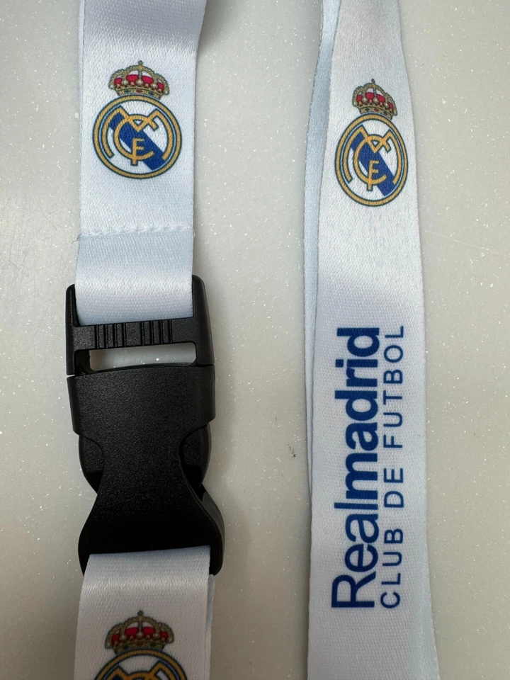 Llavero de fútbol blanco Llavero Foto 3 de 3