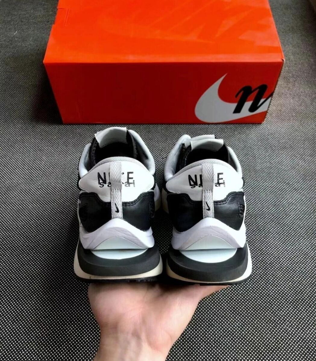 Size 10 - Nike sacai x VaporWaffle Black White for sale Size 10 - Nike sacai x VaporWaffle Black White for sale