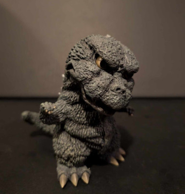 X-Plus Deforeal Godzilla 1974! Defo Real Godzilla vs Mechagodzilla Vinyl Figure
