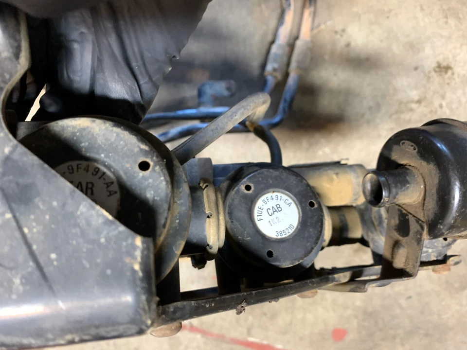 Tubos de manguera de inyección de aire Smog 92-95 Ford 351W f250 solenoides F-150 Bronco 5,8 L Foto 4 de 4