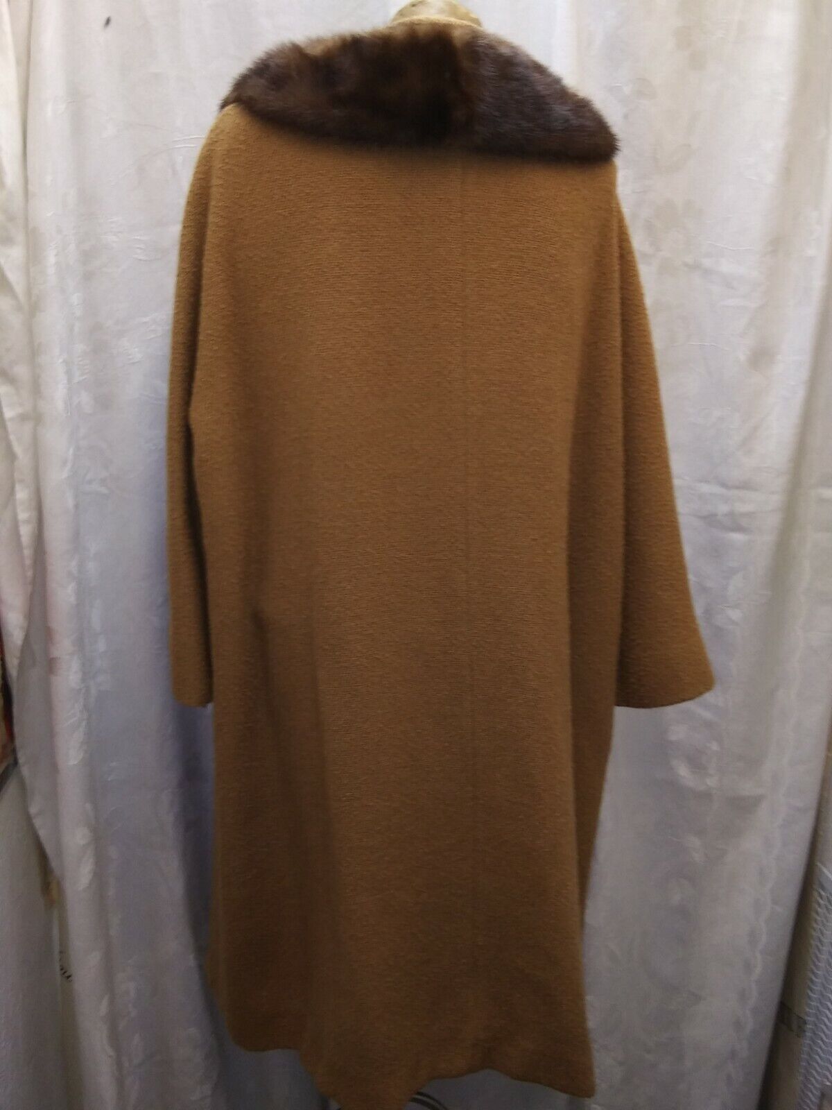 Vintage 1950's Golden Brown Wool & Mink Coat by I… - image 4