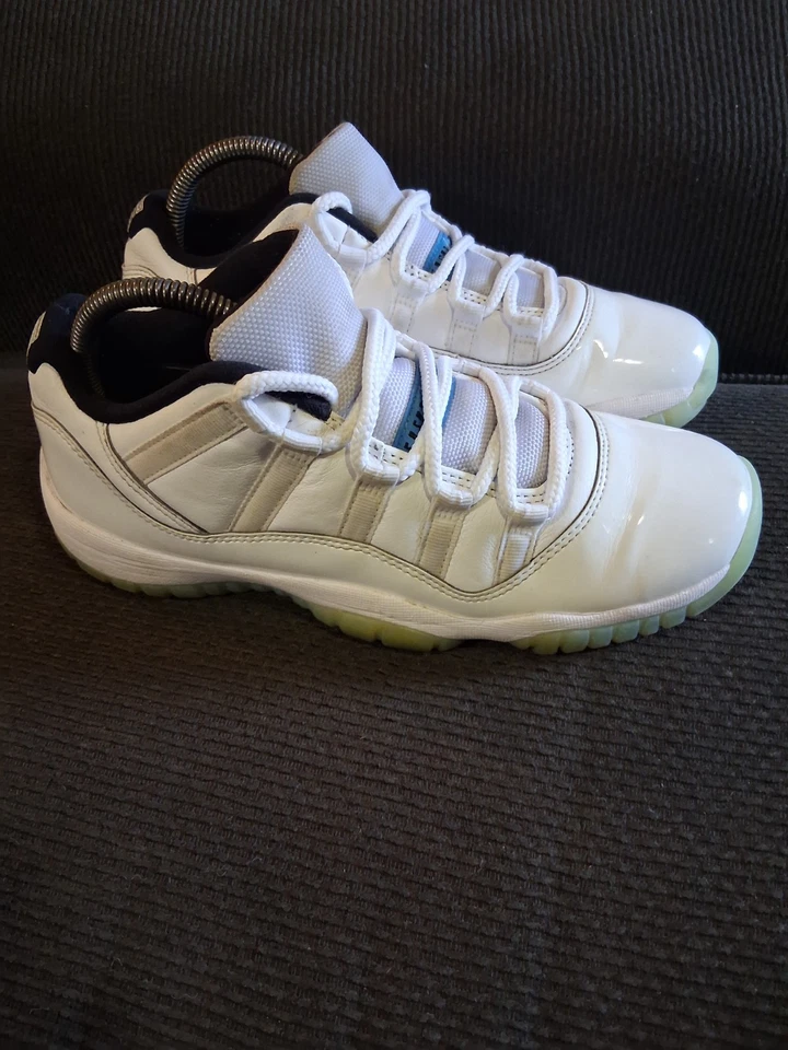Nike Shoes Womens 8.5 Youth 7Y Air Jordan 11 Retro Low GS White Legend Blue - Image 4 of 4