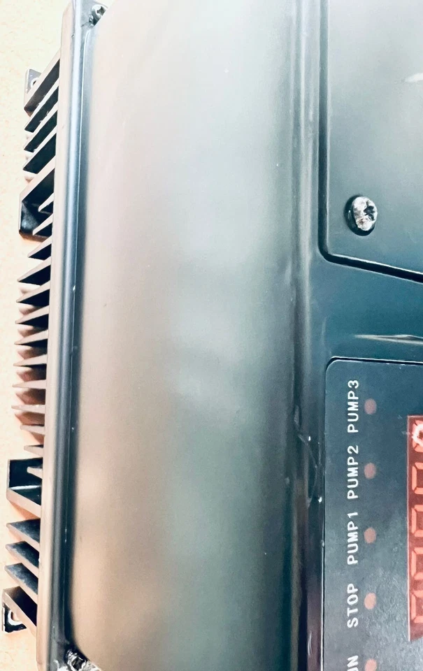 GRUNNL F3053-F0007l21 Digital Variable Frequency Inverter Drive F3053F0007l21 - Image 4 of 4