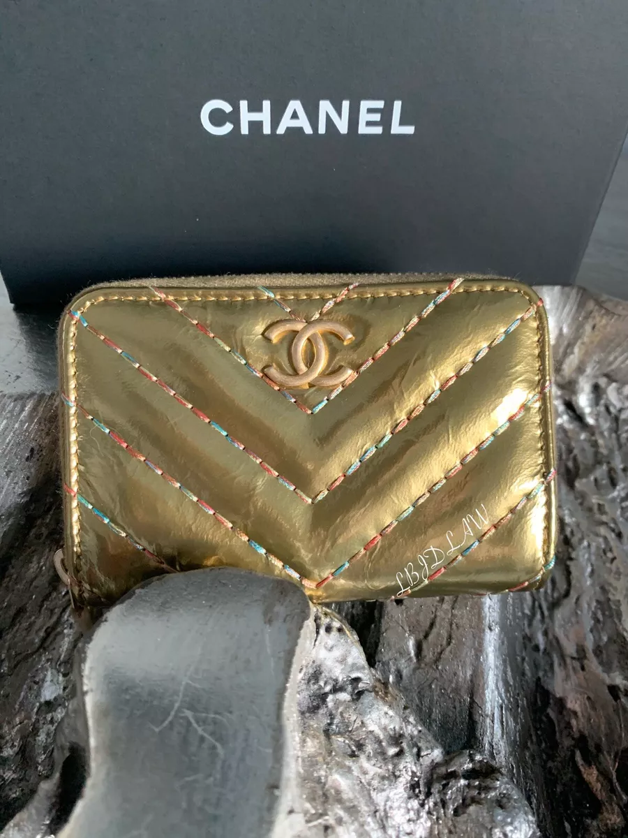 CHANEL 19A Gold Chevron Card Holder Case Zip Coin Purse 2019 Cocodile  MultiColor