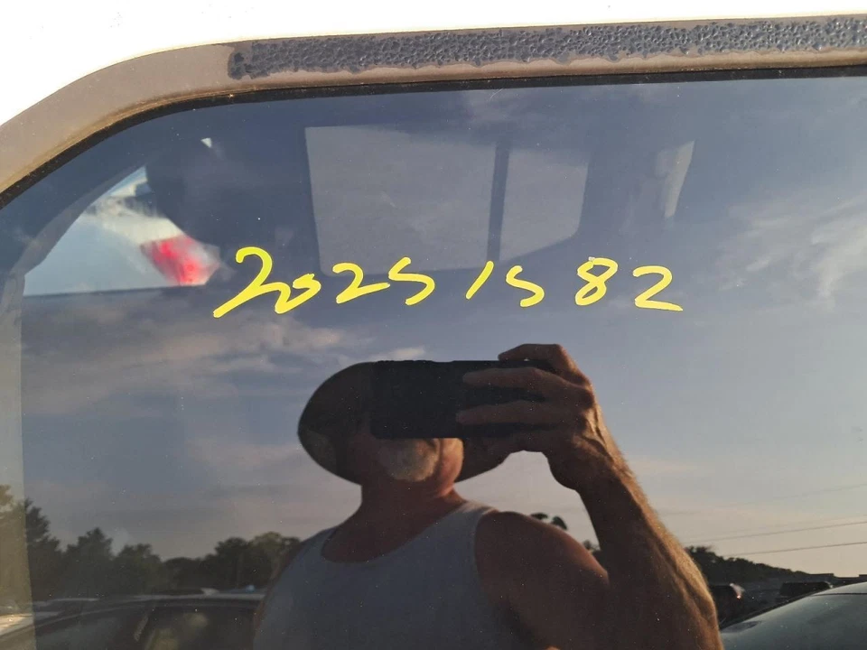 (LOCAL PICKUP ONLY) Trunk/Hatch/Tailgate Wiper S Fits 05-15 XTERRA 2551557 Foto 3 de 4