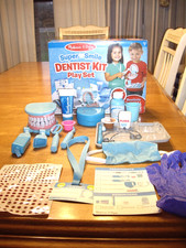 T29 Melissa  Doug Super   Smile Dentist Kit Pretend Play Set Large Teeth Braces