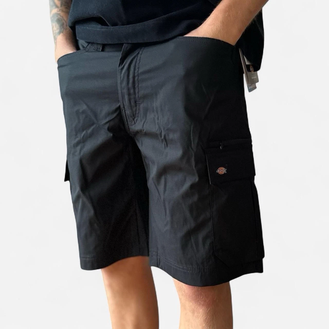 Dickies Black Cargo Shorts Waist 34" Mens Festival Utility 365 Workwear Shorts
Opens in a new window