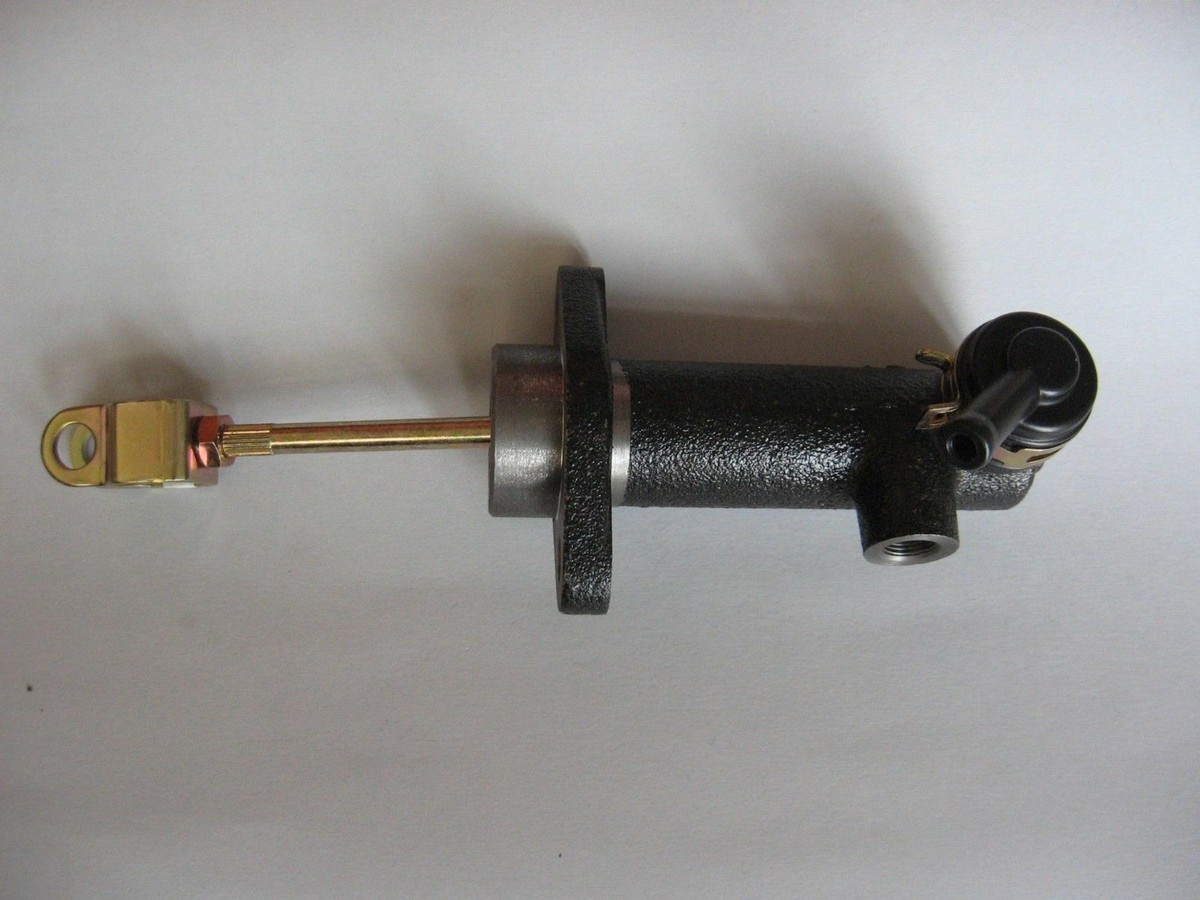 Clutch Master Cylinder For Mitsubishi Canter OEM: ME607348