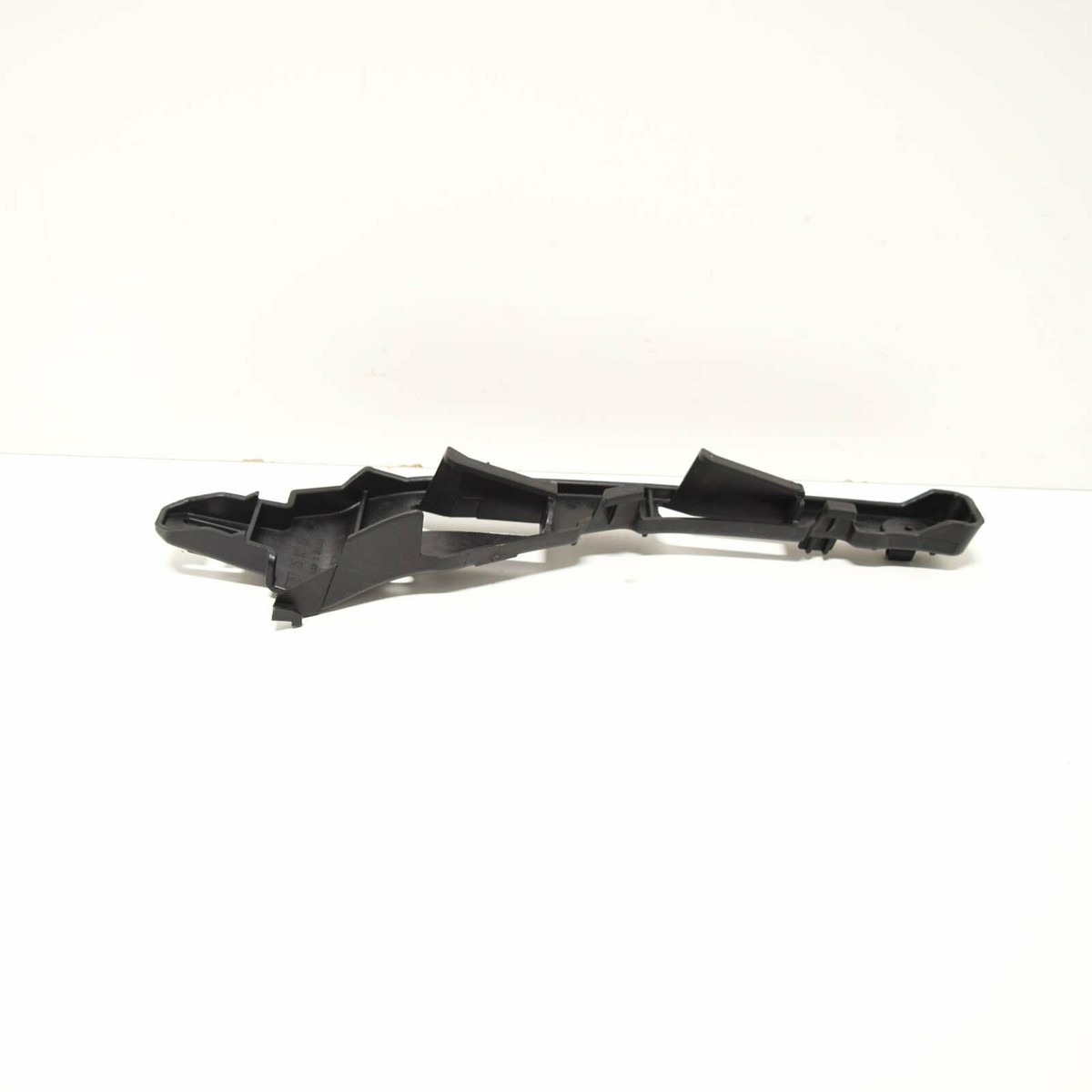 PORSCHE CAYENNE 92A Front Right Bumper Bracket 95850505000 NEW 