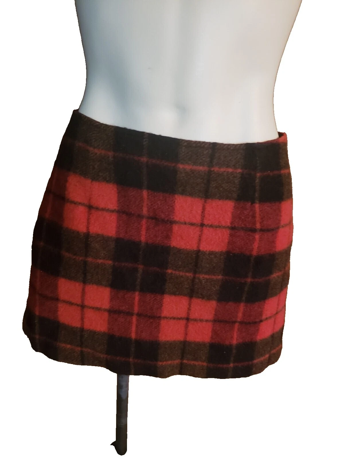 Женские юбки GUESS клетчатые