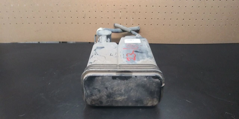 14 15 KIA SORENTO FUEL VAPOR CANISTER OEM 31410-4Z000 - Image 4 of 4