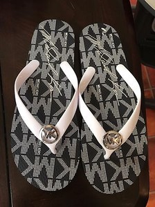 michael kors jet set flip flops