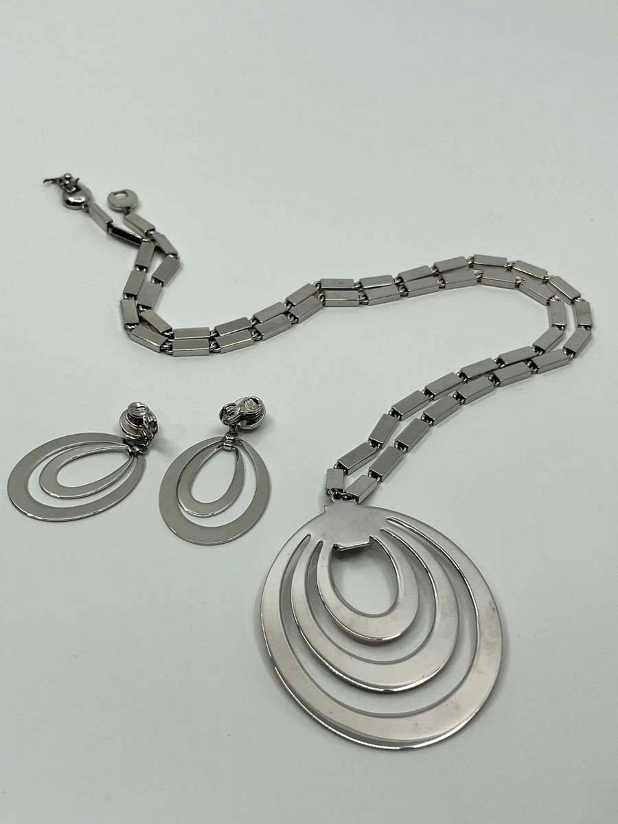 Vintage Monet silver Triple Circle Necklace w earrings Tournee Collection 1966