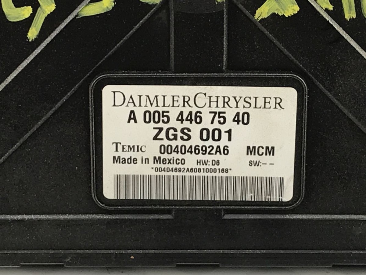 ECM #A-005 446 75 40 from 2009 Freightliner M2 106 with
