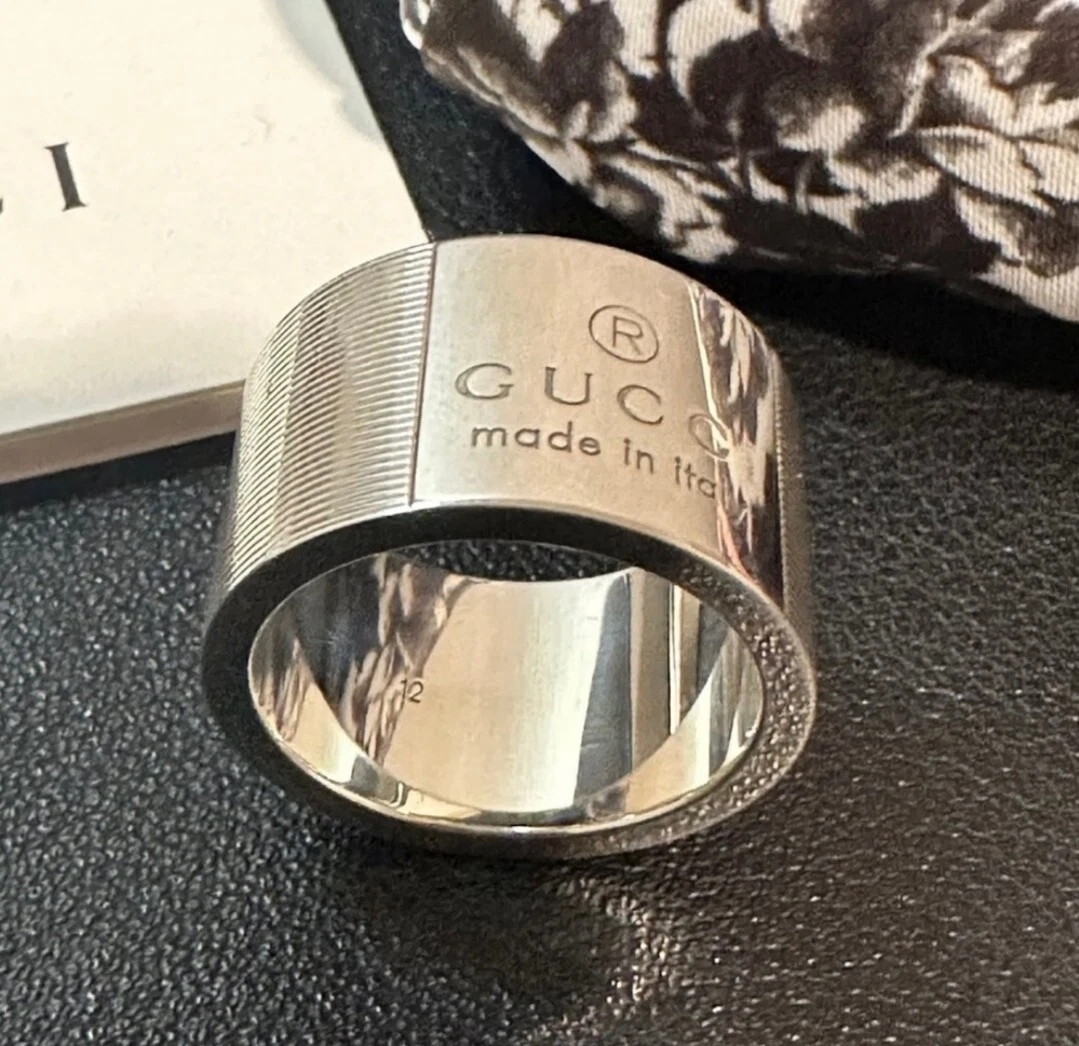 Icon silver ring