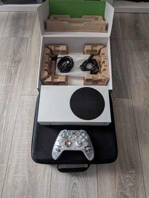 Microsoft Xbox Series S + 1 Controller +Transportkoffer Tip Top Konsole