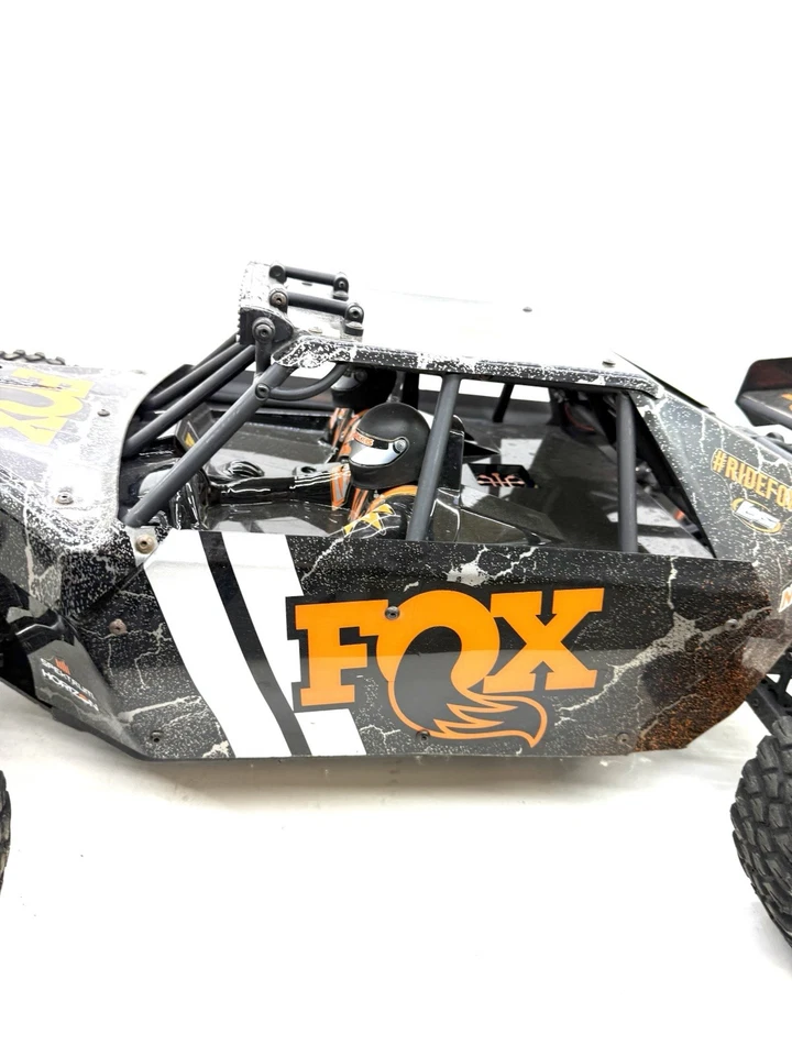 Losi RC Truck 1/5 DBXL-E 2.0 4 Wheel Drive Desert Buggy Brushless RTR - Image 3 of 4