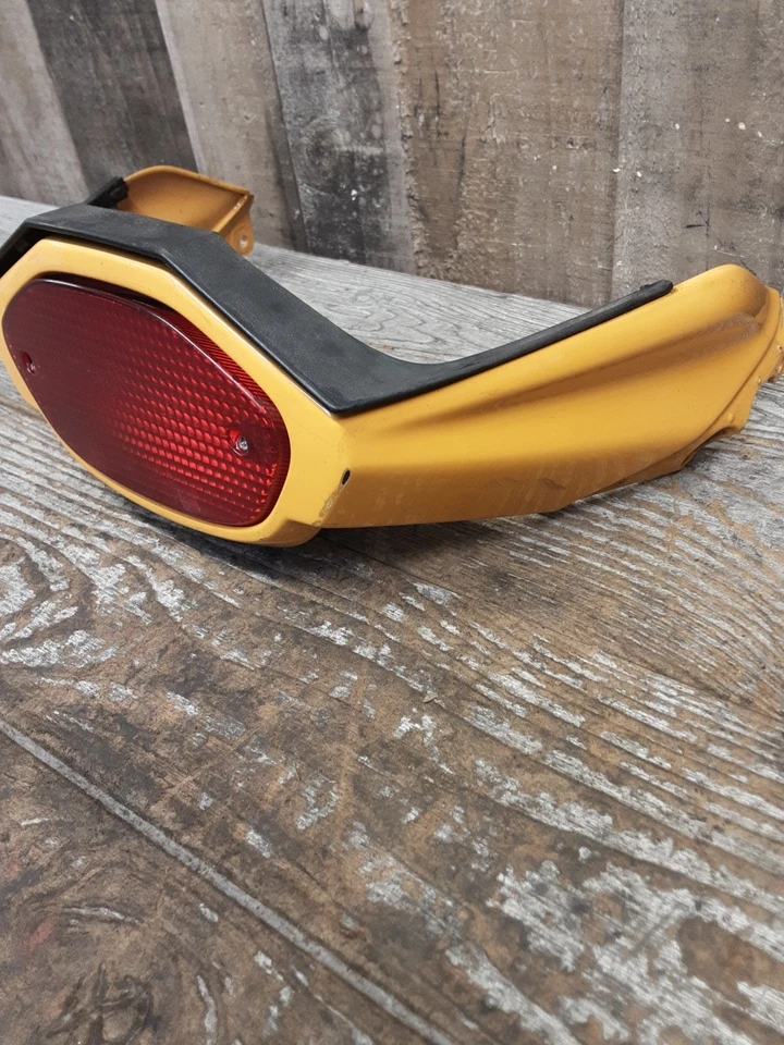 99 98-05 BMW R1100 R1100S 1999 luz trasera luz de freno trasera capó BR-688 Foto 2 de 4