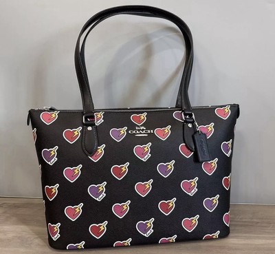 COACH CW434 Gallery Tote Bag Heart Print Coated Canvas & Leather Black Multi