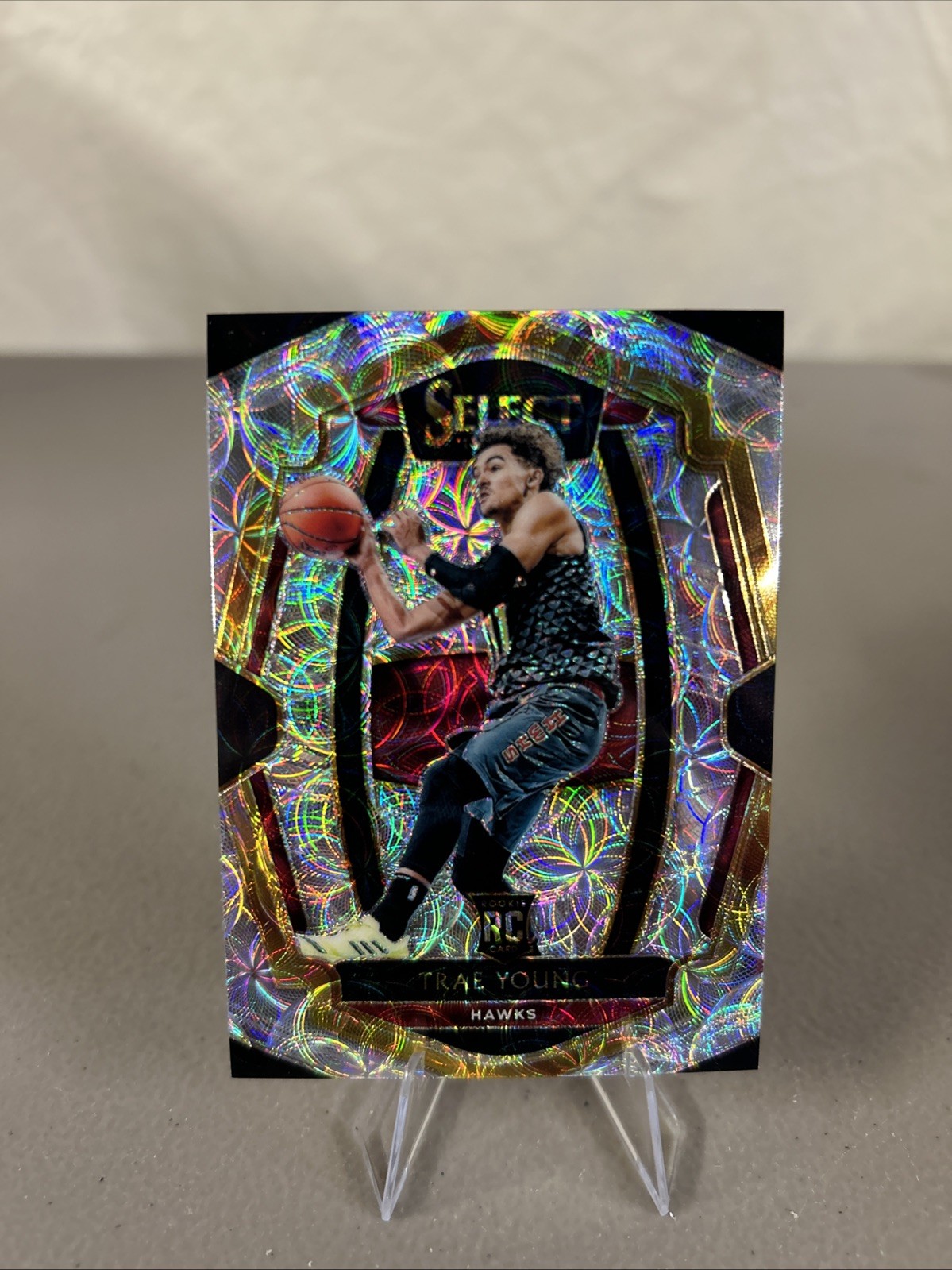 2018-19 Panini Select SCOPE PRIZM ROOKIE TRAE YOUNG #45 Atlanta Hawks RC SCOPE 
