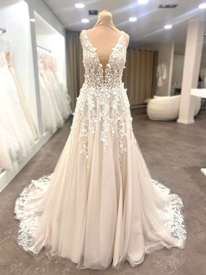 Vestidos de novia sexy cuello en V fuera del hombro encaje apliques línea A vestidos de novia Foto 2 de 4