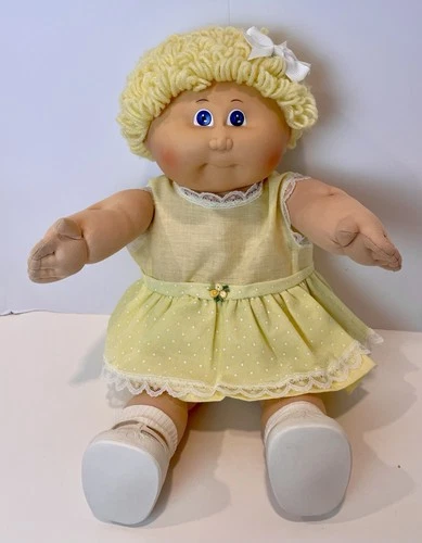 1985 Cabbage Patch Kids 16” Girl Doll Lemon Blonde Hair, Blue Eyes, HM 1, Outfit