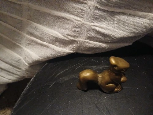 VINTAGE BRONZE BRASS SQUIRREL FIGURINE 1.5 X 2 INCH
