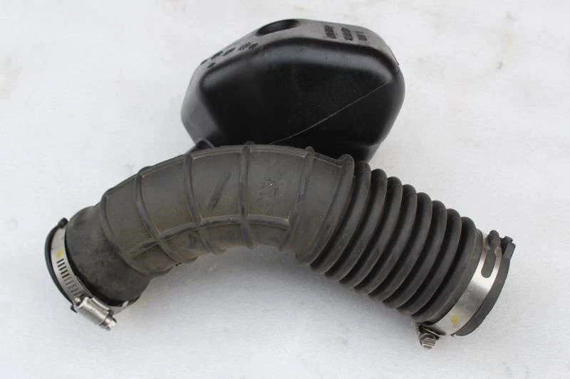 Chevrolet Volt 2017 filtro de aire tubo de manguera de admisión Foto 2 de 4