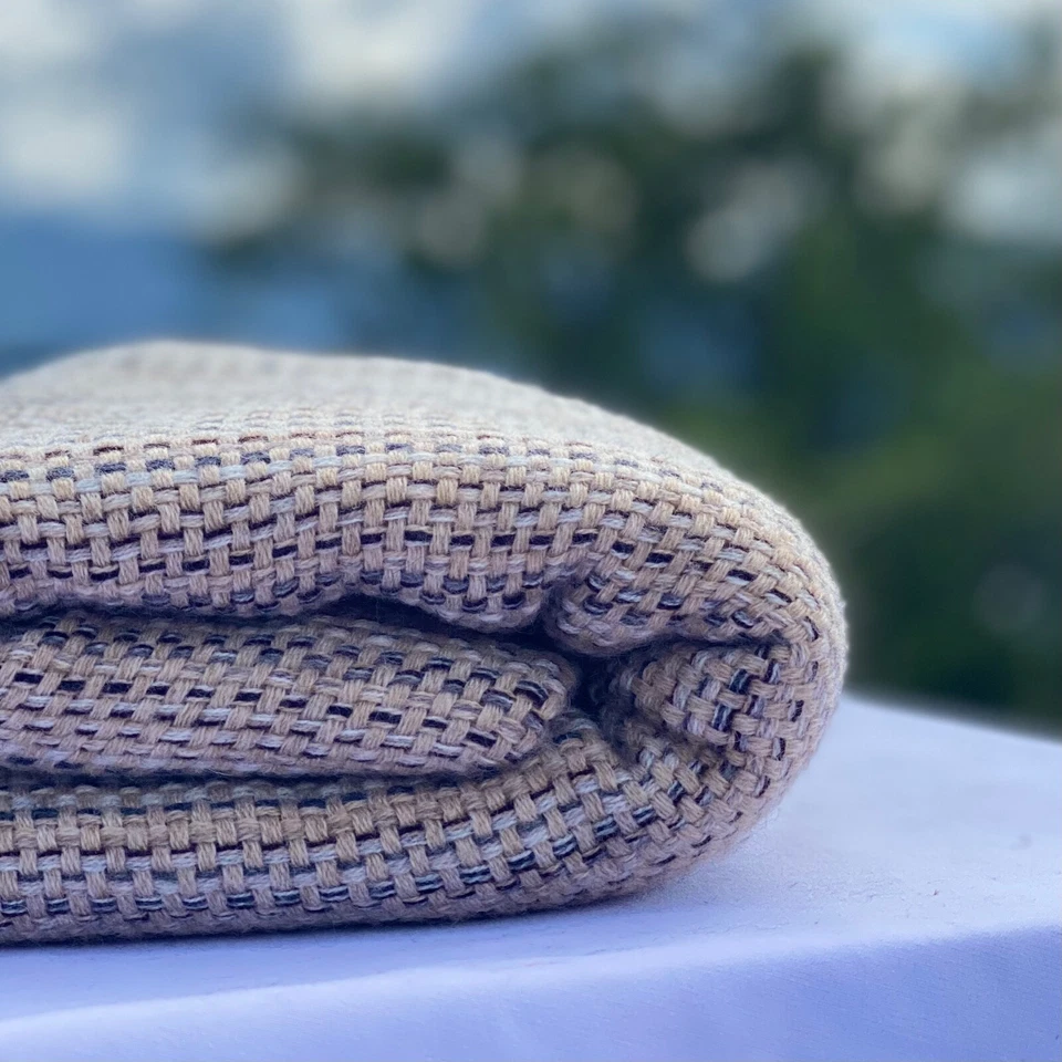 Kaschmirdecke "Astitva" - handgearbeitet aus Nepal, Tagesdecke, Sofadecke - Bild 3 von 4