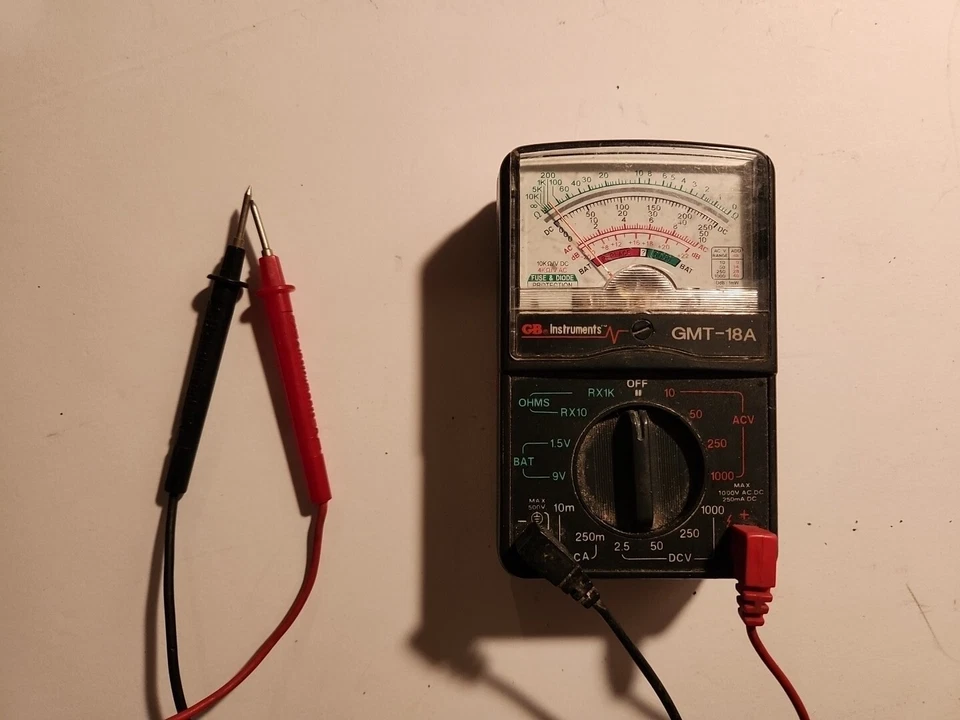 Multi-tester analógico Gardner Bender GMT-18A, 1000 voltios, Foto 3 de 3