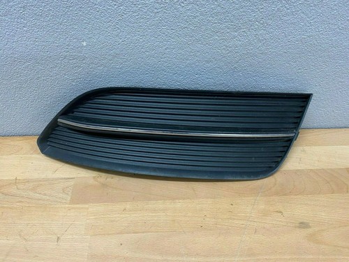 Audi A3 8V Gitter Stoßstange Nebelscheinwerfer rechts 8V3807682