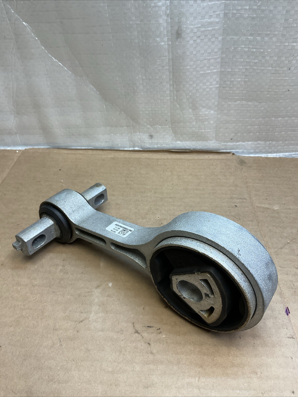 Maserati Quattroporte 2014-2020 RIGHT Engine mount