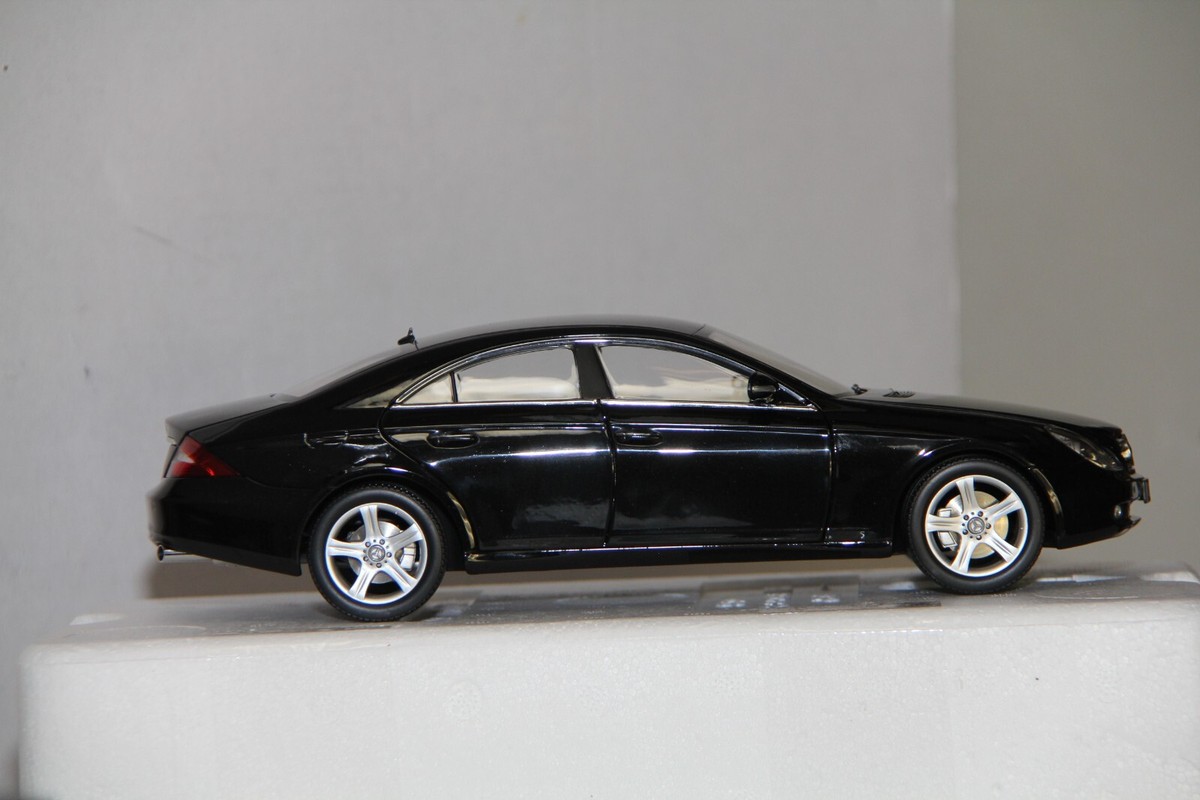 1/18 KYOSHO MERCEDES-BENZ CLS , BLACK , NEW , 08401BK | eBay