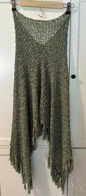 Open Weave Poncho Style green poncho with fringes. Super cute over a tee!