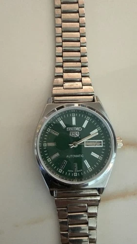 Vintage Seiko 5 Automatic Green Dial Day/Date Analog Men's Wrist Watch Japan