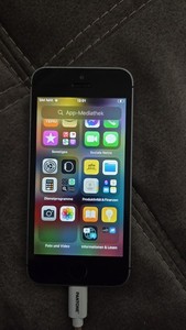 Apple iPhone SE - 64GB