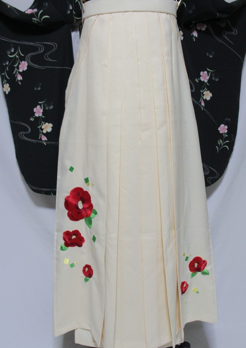 Women's Kimono Hakama Set Nishakusode HAKAMA Embroidery Women's Kimono Hakama Set Nishakusode HAKAMA Embroidery