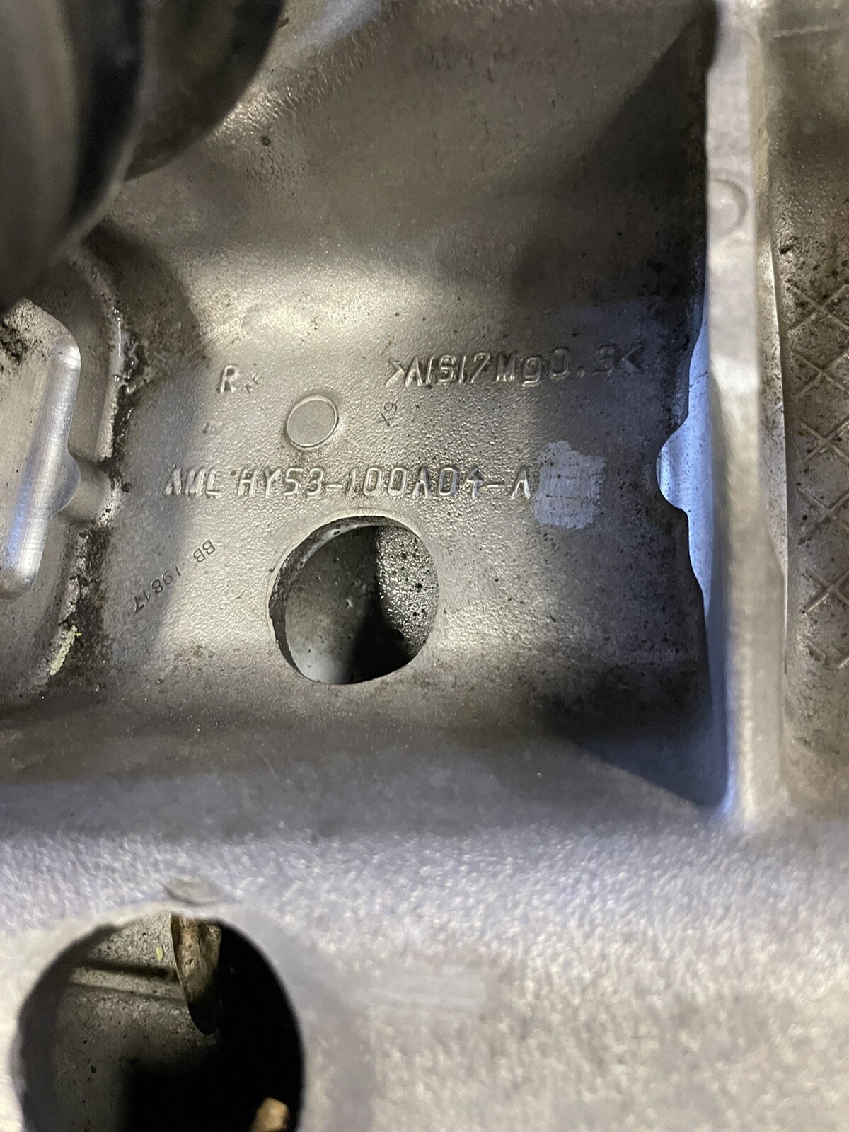 2017 Aston Martin DB 11 front shock strut Front Right Side