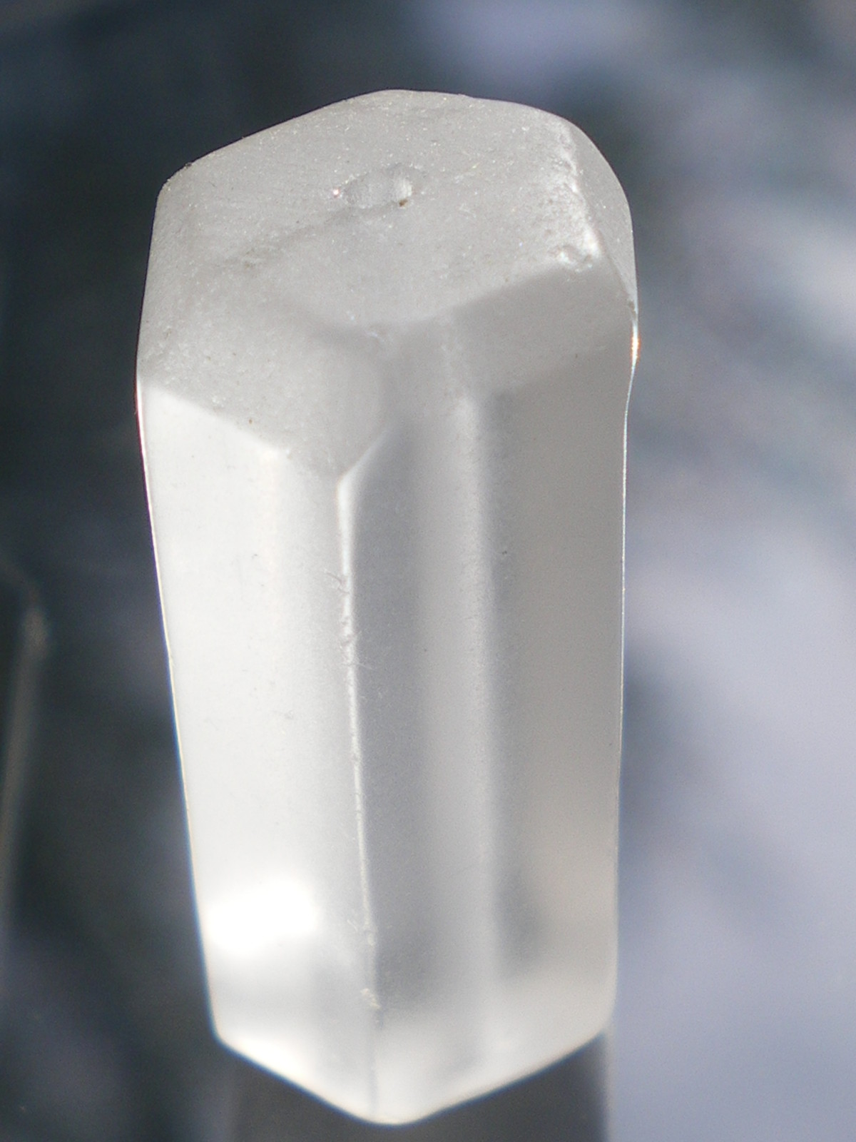 Pendentif cristal de quartz tube du Brésil bijou minéral naturel de 22 cts