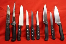 LOT 9 Different Brands - Multipurpose  Kitchen KNIVES. Tag C321