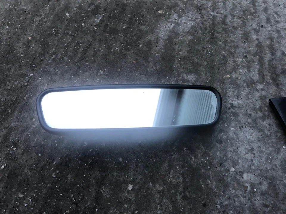 AUDI S3 8P REAR VIEW MIRROR INTERIOR 3 DOOR 2011 S3 8P FACELIFT 2.0 TFSI QUATTRO - Image 2 of 4