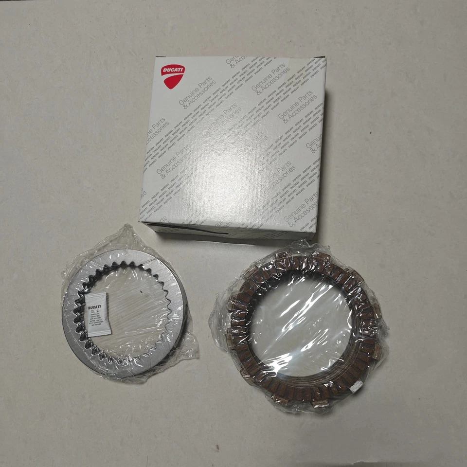 Ducati Genuine OEM Clutch Disc Set Kit Monster 696 620 S2R 796 695 Hyp 19020161A - Image 2 of 2