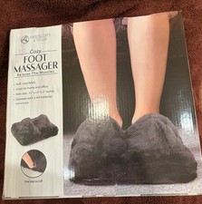 Cozy Foot Massager Black Relaxing Vibrating Massage Black Faux Fur NIB