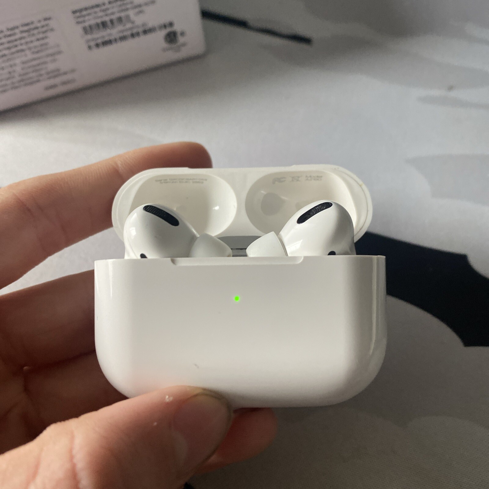 Apple AirPods Pro (2nd Generation) with MagSafe Charging Case - White
