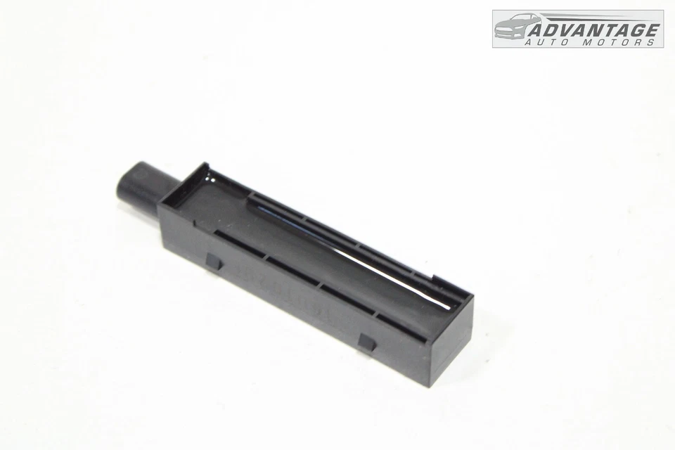 Unidad módulo receptor antena entrada trasera sin llave Buick Lacrosse 2017-2019 OEM Foto 2 de 4