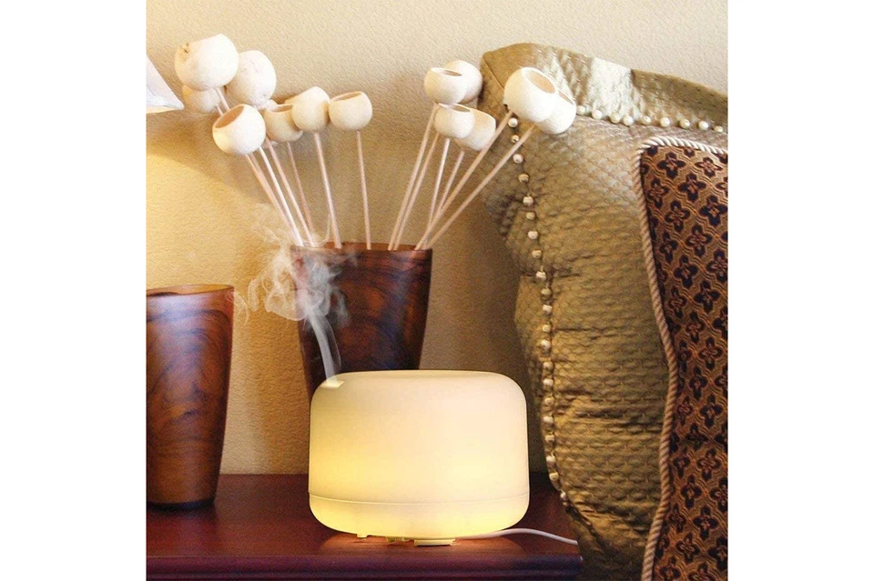 Diffusore Aromi 500ml Umidificatore Purificatore Ultrasuoni Aria 7 Luci LED - Immagine 3 di 4